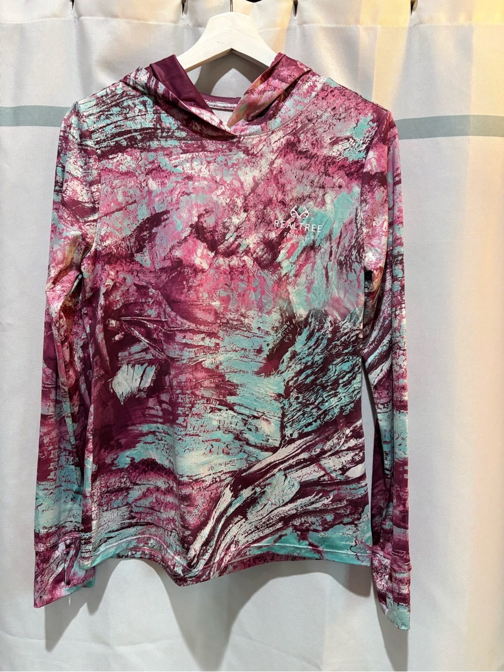 Realtree Women's Marbled Hooded Long Sleeve Top in Pink and Teal fishing